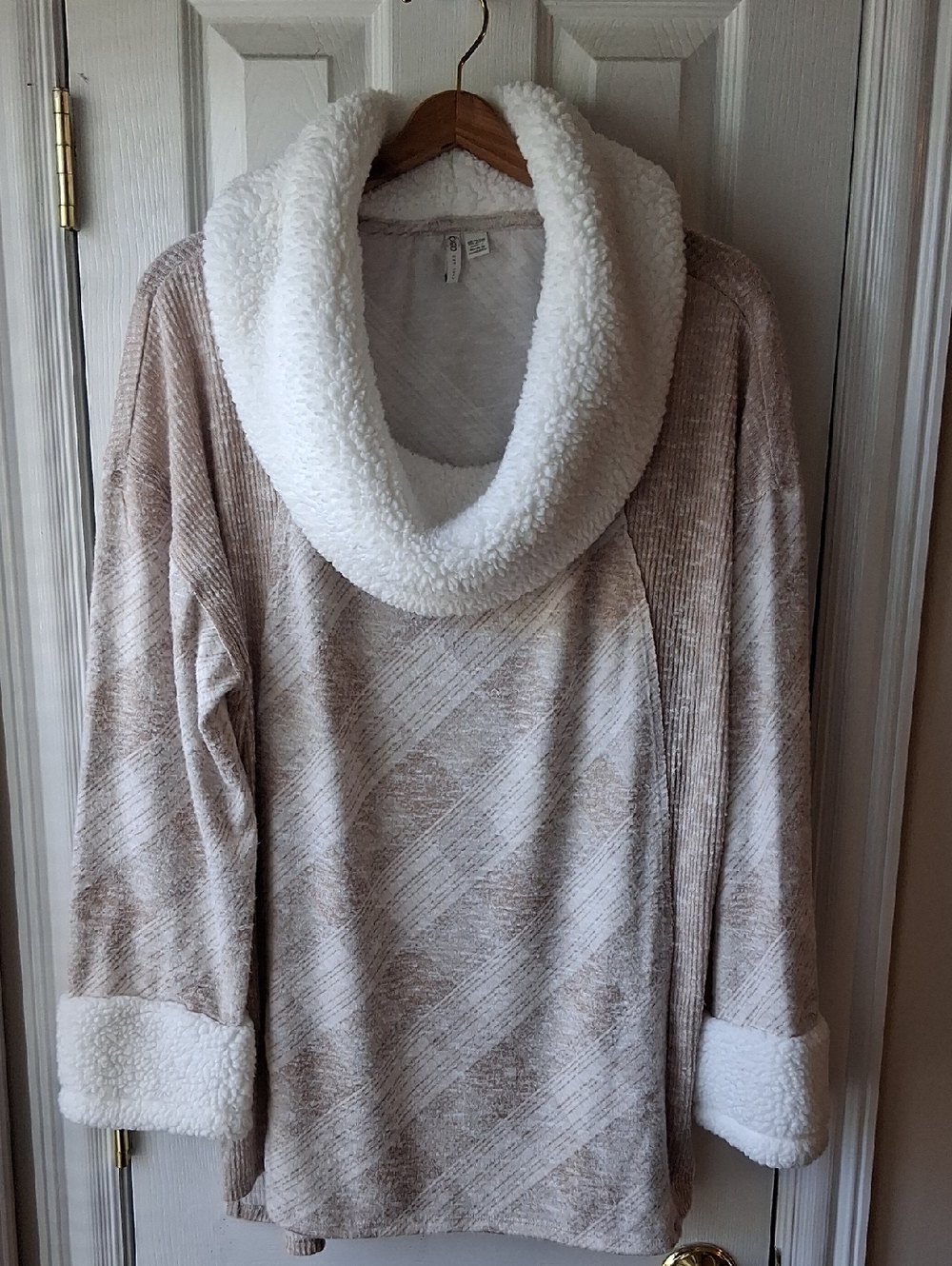 Sherpa Fur Trim Cowl Neck Lightweight Flowy Stretch Women’s Top Fun For Fall Top